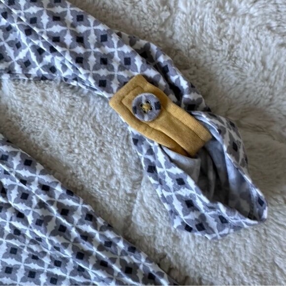 Matilda Jane | Gray & Maze Geometric Starstruck Tee | Size Small - Picture 6 of 11